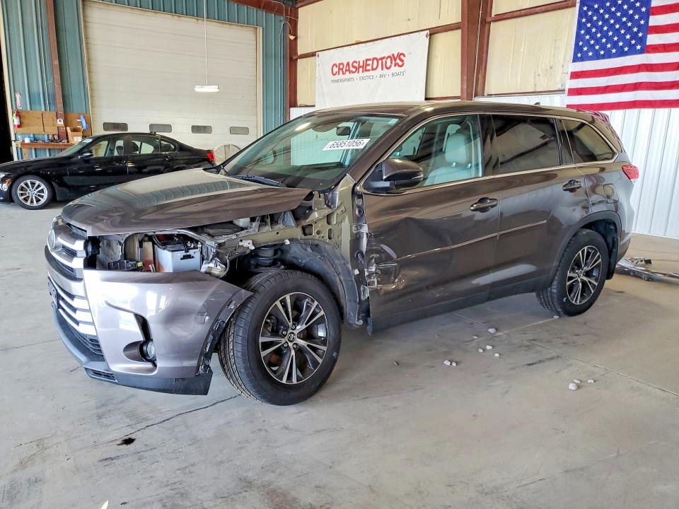 2019 Toyota Highlander VIN 5TDBZRFH2KS935665 — COPART salvage auction photo