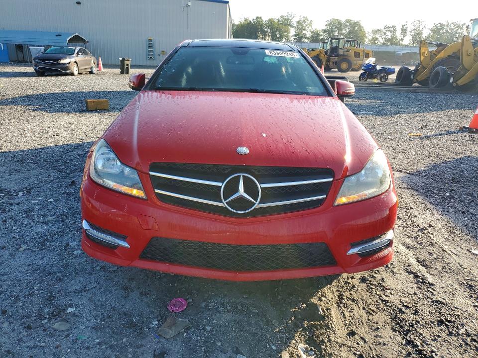 2015 Mercedes-benz VIN WDDGJ4HB1FG354317 COPART salvage auction — MINOR DENT/SCRATCHES, Sc - Certificate Of Title (P), sold $2,750 on 2026-08-12 (photo 5)