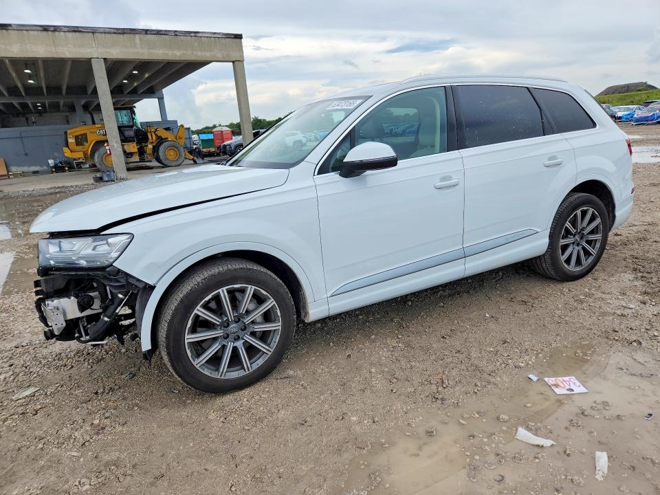 2019 Audi Q7 VIN WA1LHAF78KD024441 — COPART salvage auction photo