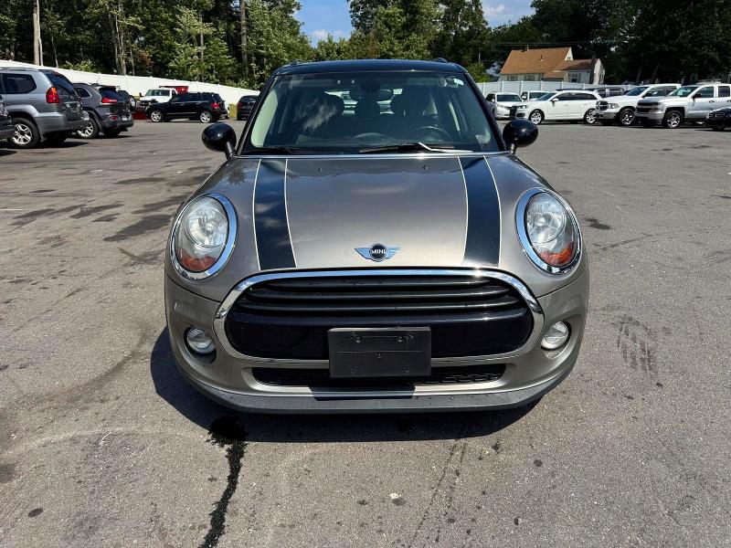 2018 Mini Cooper VIN WMWXU1C51J2F79425 COPART salvage auction — MINOR DENT/SCRATCHES, Ma - Certificate Of Title, sold $3,800 on 2026-09-03 (photo 6)