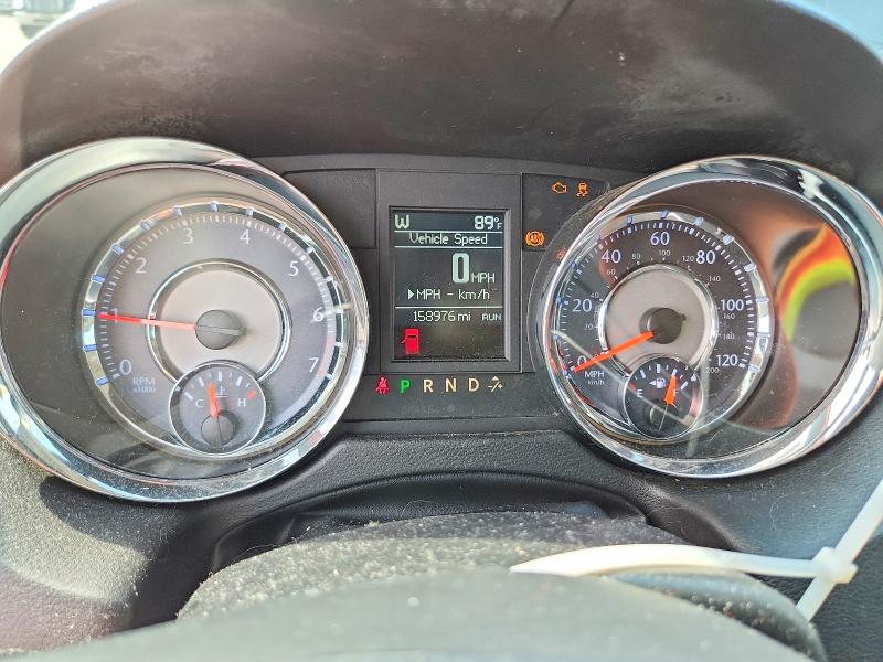 2016 Chrysler Voyager VIN 2C4RC1BG4GR247052 COPART salvage auction — MINOR DENT/SCRATCHES, OH - CERTIFICATE OF TITLE, sold $900 on 2026-09-08 (photo 9)