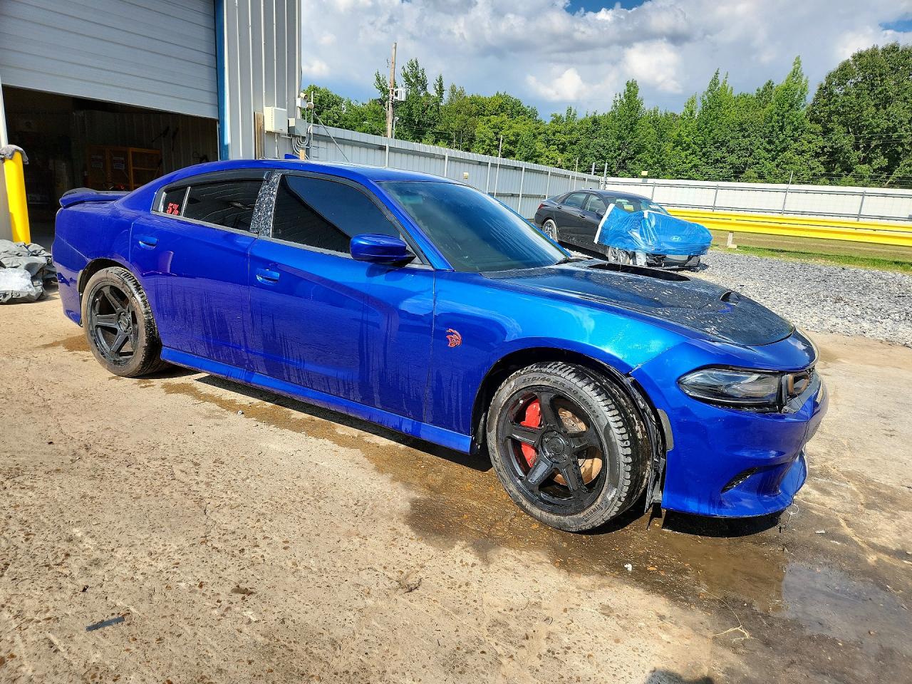 2019 Dodge Charger VIN 2C3CDXL90KH595360 COPART salvage auction — Minor Dent/Scratches, OK - CERT OF TITLE-REPOSSESSION (P), sold $23,500 on 2026-08-13 (photo 4)