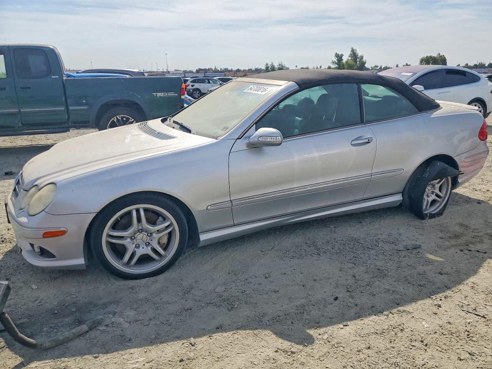 2009 Mercedes-benz Clk-class VIN WDBTK72G89T101176 COPART salvage auction — MINOR DENT/SCRATCHES, CA - CERT OF TITLE-SALVAGED, sold $950 on 2026-08-18 (photo 1)