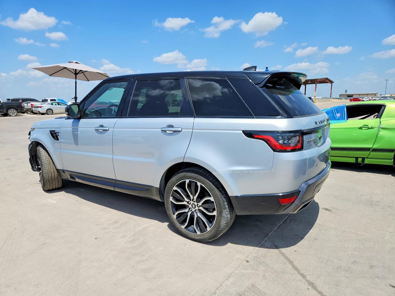 2022 Land Rover Range Rover Sport VIN SALWR2SUXNA218761 COPART salvage auction — Front End, TX - SALVAGE VEHICLE TITLE, sold $17,300 on 2026-08-24 (photo 2)