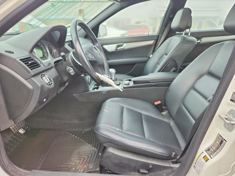2008 Mercedes-benz C class VIN WDDGF81X98F103486 COPART salvage auction — WATER/FLOOD, CT - CERT OF TITLE-FLOOD SALVAGE, sold $625 on 2026-08-07 (photo 7)