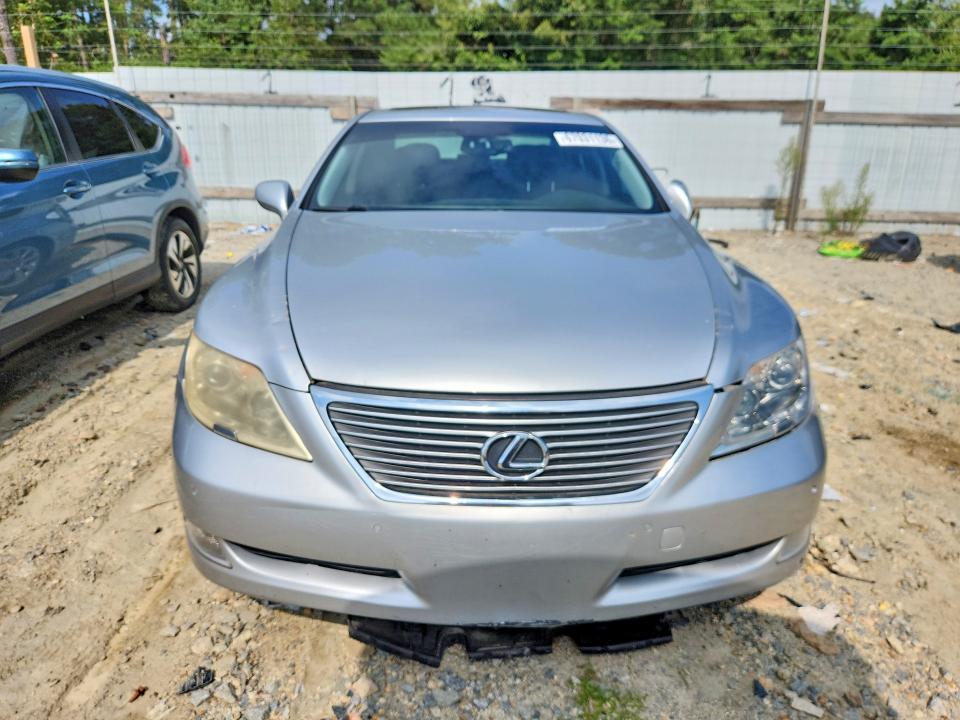 2007 Lexus LS 460 VIN JTHBL46F975050796 COPART salvage auction — NORMAL WEAR, DE - CERTIFICATE OF TITLE, sold $300 on 2026-09-10 (photo 5)