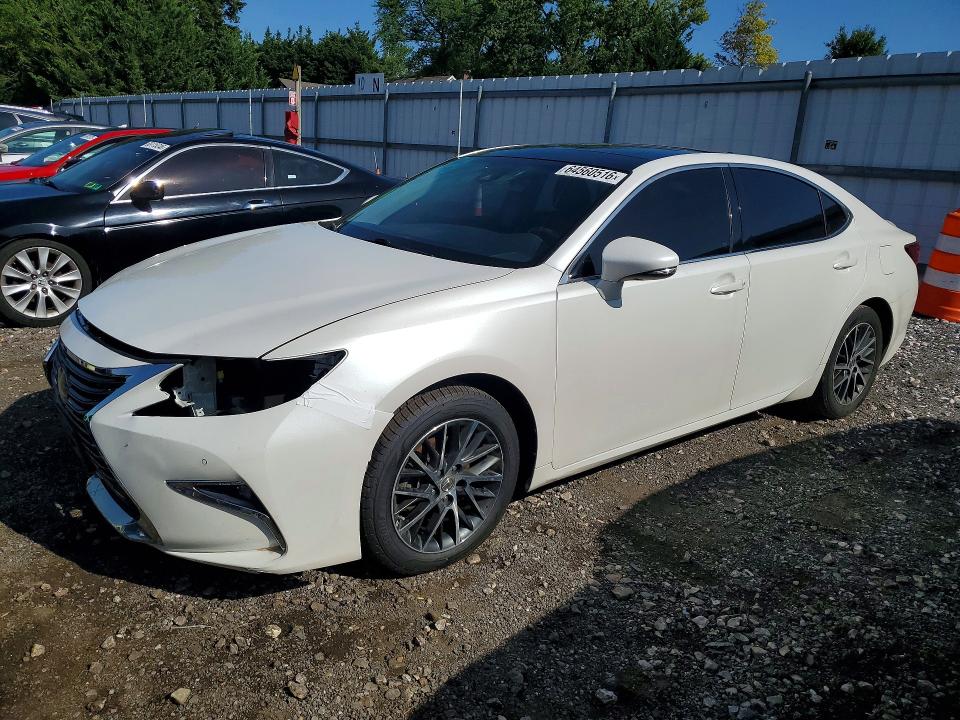 2018 Lexus ES VIN 58ABK1GG2JU094635 — COPART salvage auction photo
