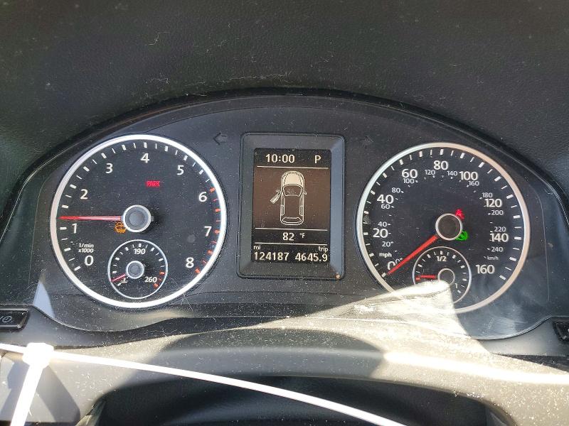 2016 Volkswagen Tiguan VIN WVGAV7AX7GW586595 COPART salvage auction — MINOR DENT/SCRATCHES, TN - CERTIFICATE OF TITLE, sold $1,300 on 2026-08-10 (photo 9)