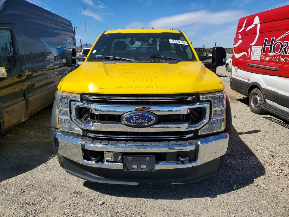 2021 Ford F550 VIN 1FDUF5GT1MDA06591 COPART salvage auction — MINOR DENT/SCRATCHES, Ca - Dis/Dlr/Exp Only Clean Title (P), sold $22,200 on 2026-08-31 (photo 5)