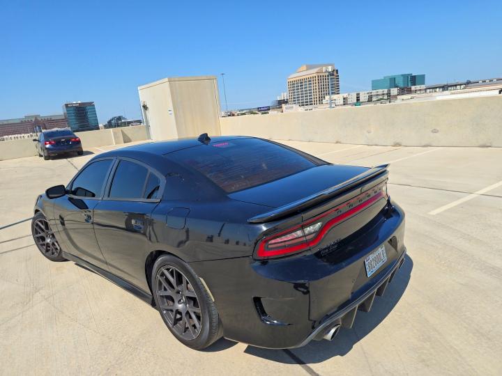 2017 Dodge Charger VIN 2C3CDXGJ8HH614086 COPART salvage auction — MINOR DENT/SCRATCHES, Tx - Certificate Of Title (P), sold $13,600 on 2026-09-08 (photo 3)