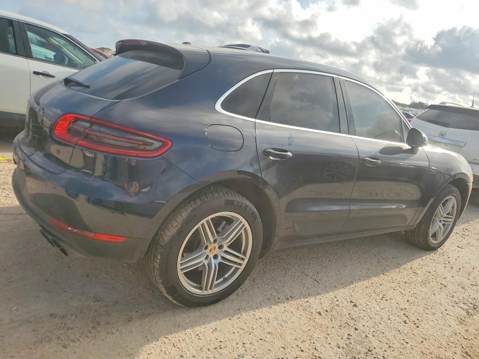 2018 Porsche Macan VIN WP1AB2A50JLB38141 COPART salvage auction — FRONT END, Salvage Title, sold $5,800 on 2026-08-31 (photo 3)