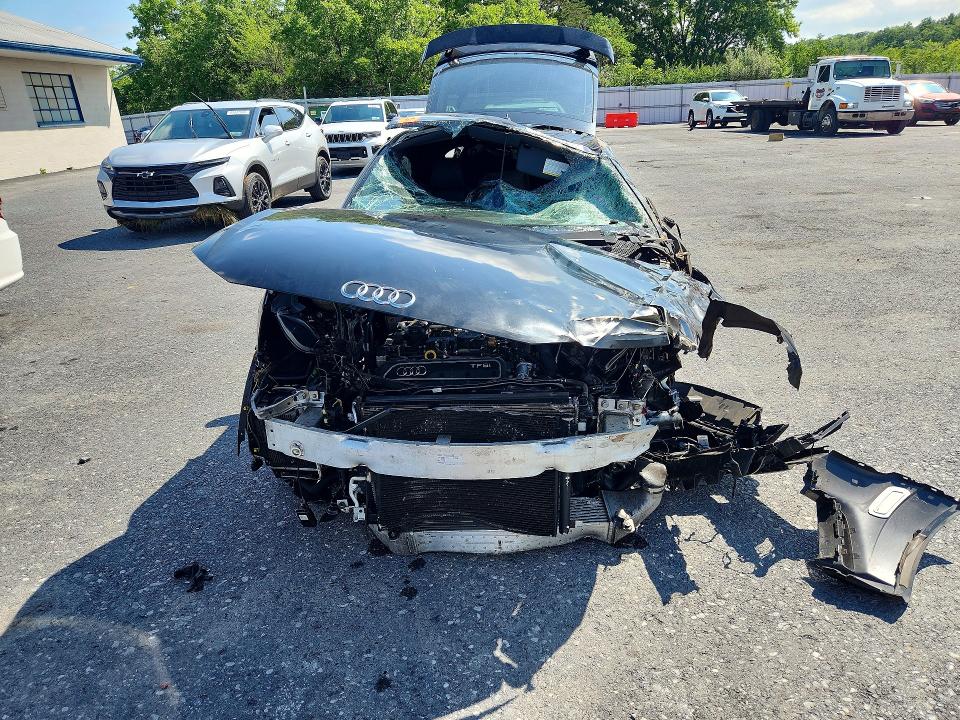 2018 Audi Tt rs VIN WUACSAFV3J1903130 COPART salvage auction — ALL OVER, PA - CERTIFICATE OF SALVAGE, sold $4,200 on 2026-08-18 (photo 5)