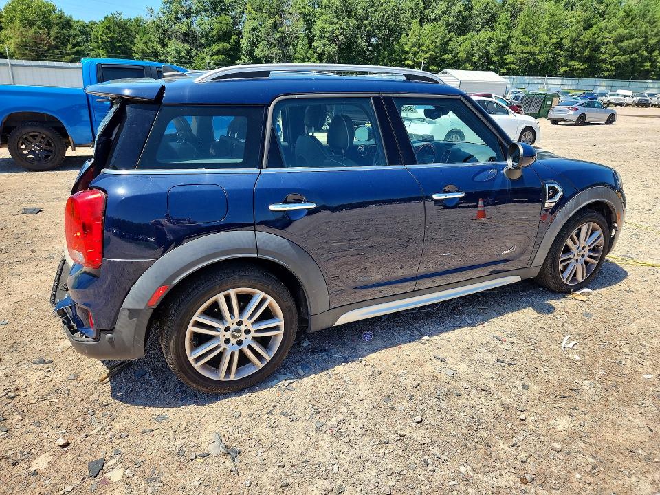 2019 Mini Cooper VIN WMZYT5C52K3G90093 COPART salvage auction — REAR END, Va - Cert Of Title - Salvage, sold $1,600 on 2026-08-31 (photo 3)