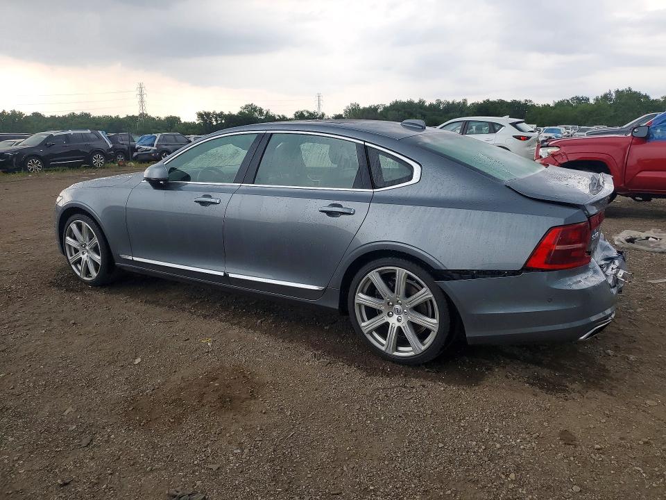 2018 Volvo S90 VIN LVY992ML7JP028702 COPART salvage auction — REAR END, Salvage Title, sold $7,700 on 2026-09-16 (photo 2)