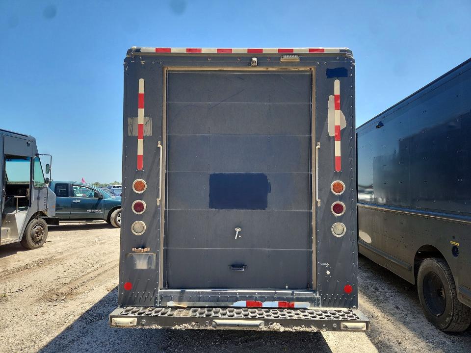 2020 Ford F59 VIN 1F65F5KN7L0A01518 COPART salvage auction — MINOR DENT/SCRATCHES, TX - CERTIFICATE OF TITLE, sold $16,300 on 2026-09-15 (photo 6)