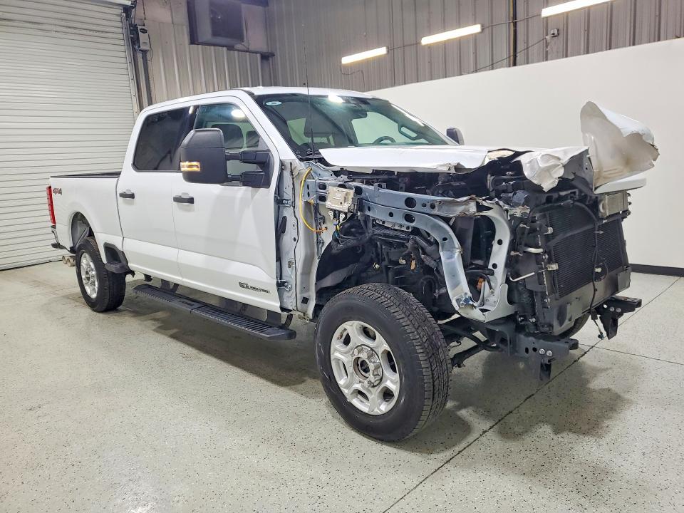 2026 Ford F-250 super duty VIN 1FT7W2BT7TEC02258 COPART salvage auction — FRONT END, TX - CERTIFICATE OF TITLE, sold $33,750 on 2026-08-31 (photo 4)