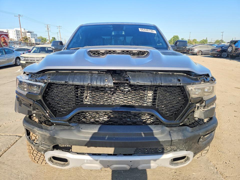 2022 Ram 1500 VIN 1C6SRFU92NN335174 COPART salvage auction — STRIPPED, Ca - Salvage Certificate, sold $38,500 on 2026-08-29 (photo 5)