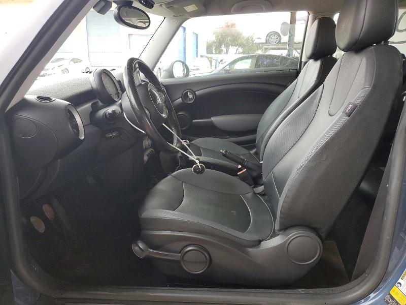 2009 Mini Cooper VIN WMWMF33539TU75417 COPART salvage auction — MINOR DENT/SCRATCHES, CA - DIS/DLR/EXP ONLY CLEAN TITLE, sold $525 on 2026-08-27 (photo 7)