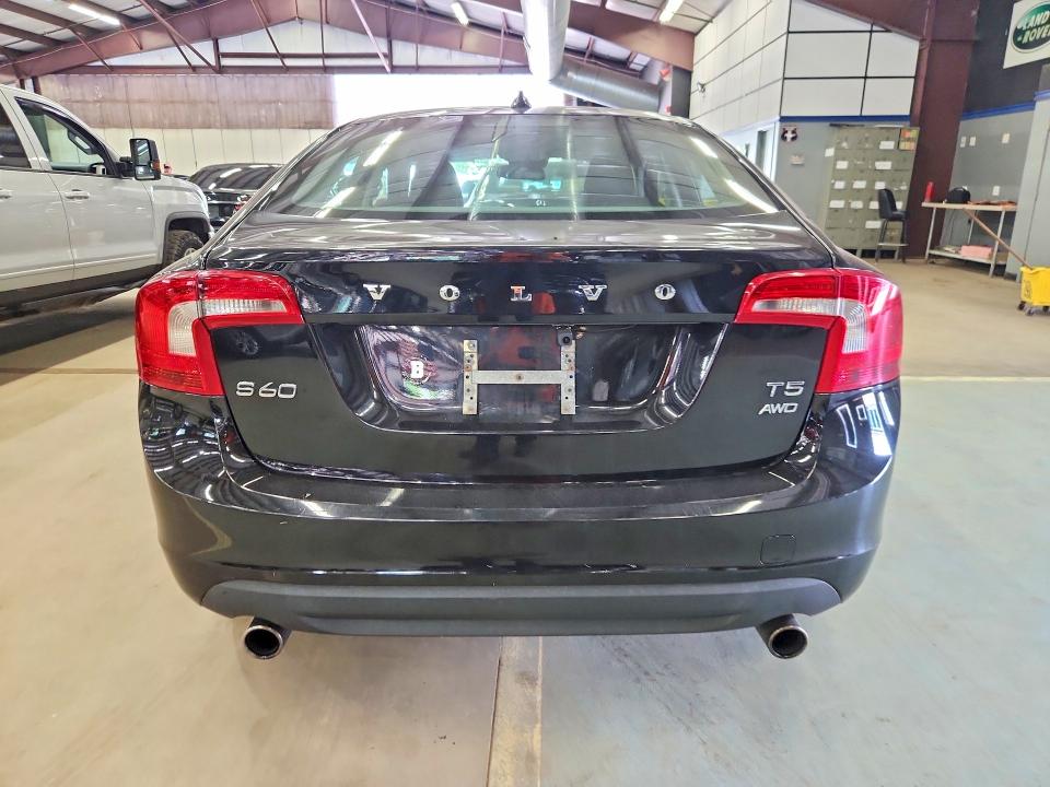 2013 Volvo S60 VIN YV1612FH3D2171054 COPART salvage auction — MINOR DENT/SCRATCHES, NJ - CERTIFICATE OF TITLE (P), sold $1,050 on 2026-08-13 (photo 6)