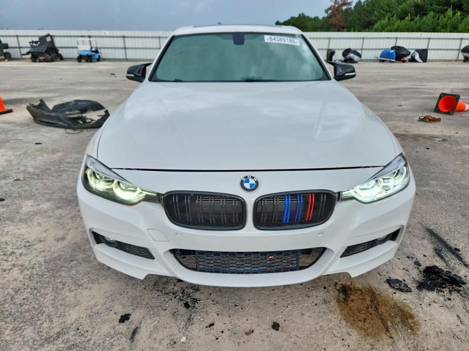 2018 BMW 3er VIN WBA8E1C59JA755934 COPART salvage auction — MINOR DENT/SCRATCHES, Sc - Cert Of Title-Salvage Rebuilt, sold $6,500 on 2026-08-20 (photo 5)
