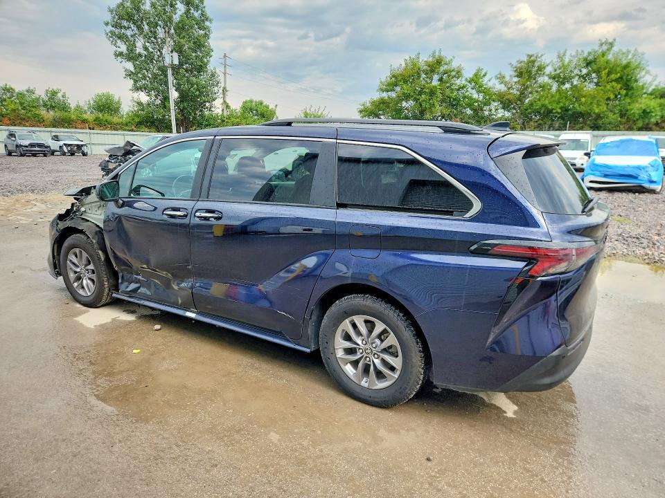 2024 Toyota Sienna VIN 5TDYRKEC6RS206070 COPART salvage auction — FRONT END, Ca - Certificate Of Title, sold $17,100 on 2026-08-19 (photo 2)