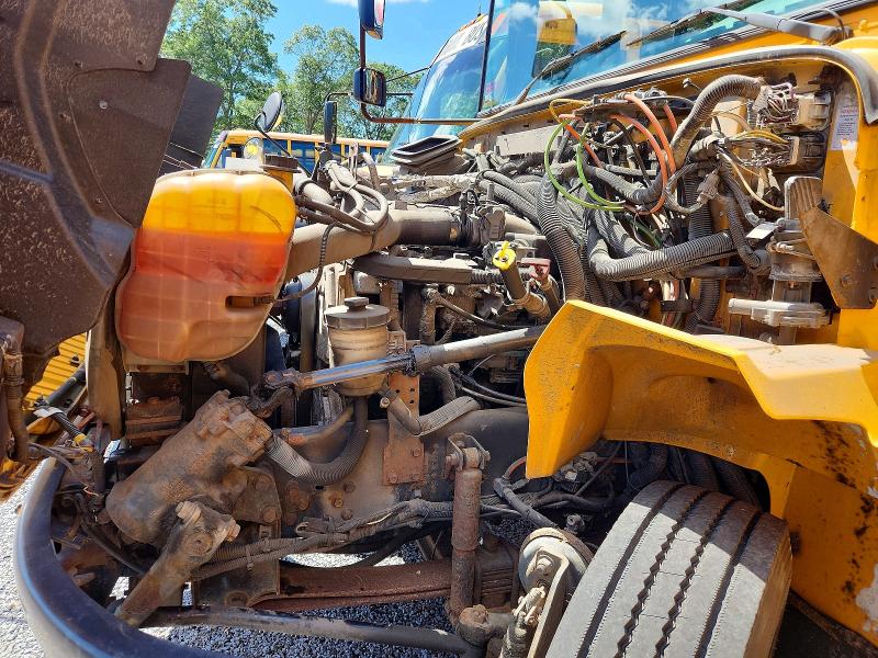 2015 Ic VIN 4DRBUAAN7FB575198 COPART salvage auction — NORMAL WEAR, Ri - Certificate Of Title, sold $2,000 on 2026-09-30 (photo 7)