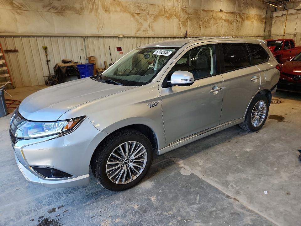 2020 Mitsubishi Outlander VIN JA4J24A54LZ026904 — COPART salvage auction photo