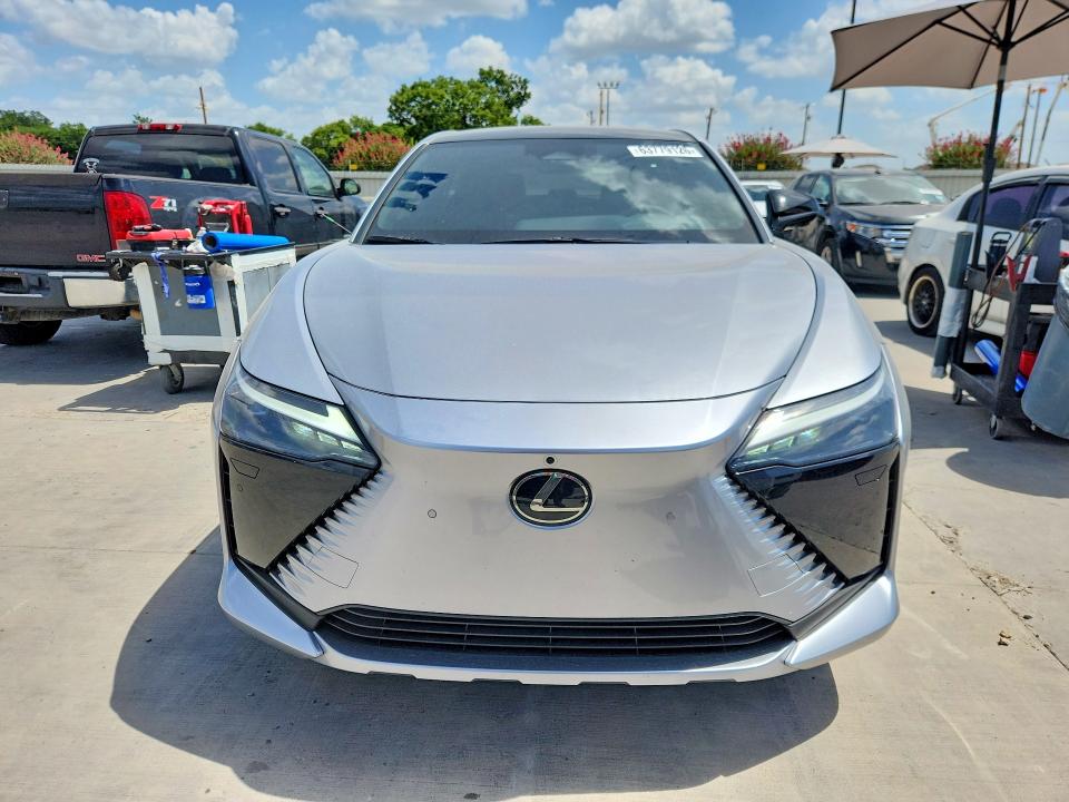 2026 Lexus VIN JTJBDADB0TA004673 COPART salvage auction — REAR END, Tx - Salvage Vehicle Title, sold $22,500 on 2026-08-27 (photo 5)