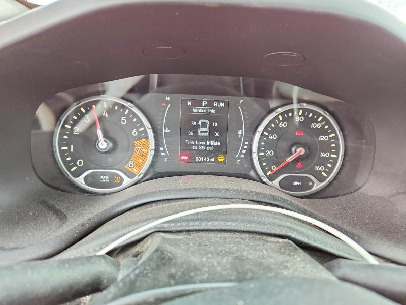 2020 Jeep Renegade VIN ZACNJAAB6LPL13719 COPART salvage auction — MINOR DENT/SCRATCHES, NV - CERTIFICATE OF TITLE, sold $4,150 on 2026-08-20 (photo 9)