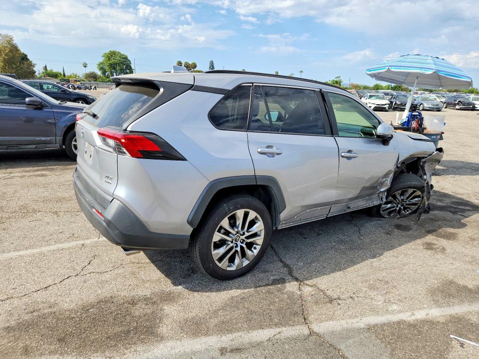 2019 Toyota Rav 4 VIN JTMA1RFV5KD511515 COPART salvage auction — UNDERCARRIAGE, Ca - Salvage Certificate, sold $7,700 on 2026-08-21 (photo 3)