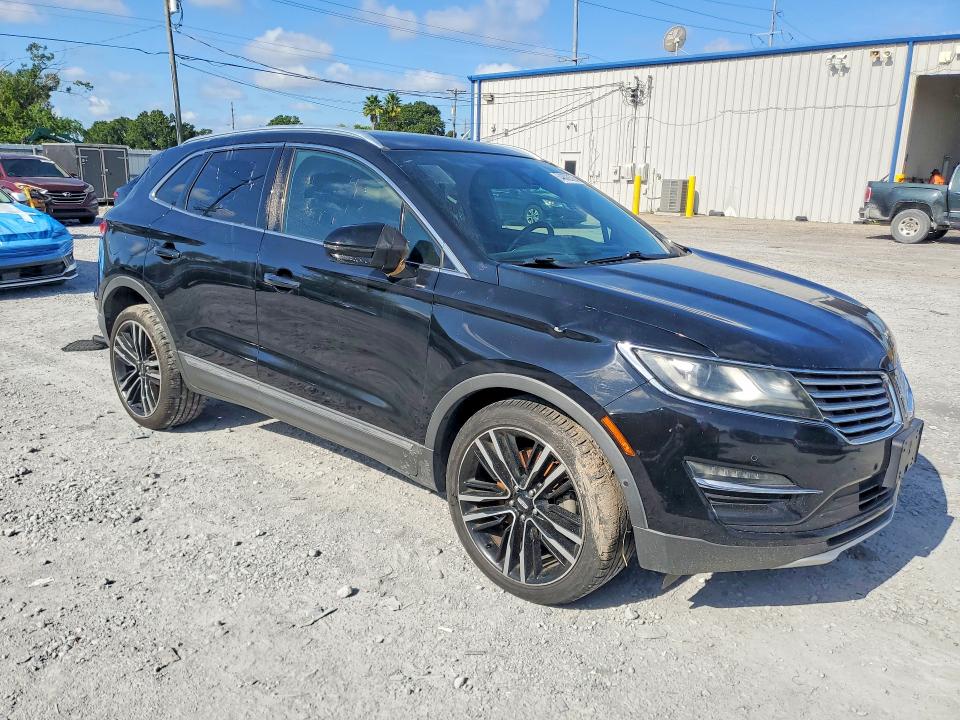 2017 Lincoln Mkc VIN 5LMTJ3DH6HUL36681 COPART salvage auction — MINOR DENT/SCRATCHES, Wv - Certificate Of Title, sold $3,800 on 2026-10-09 (photo 4)