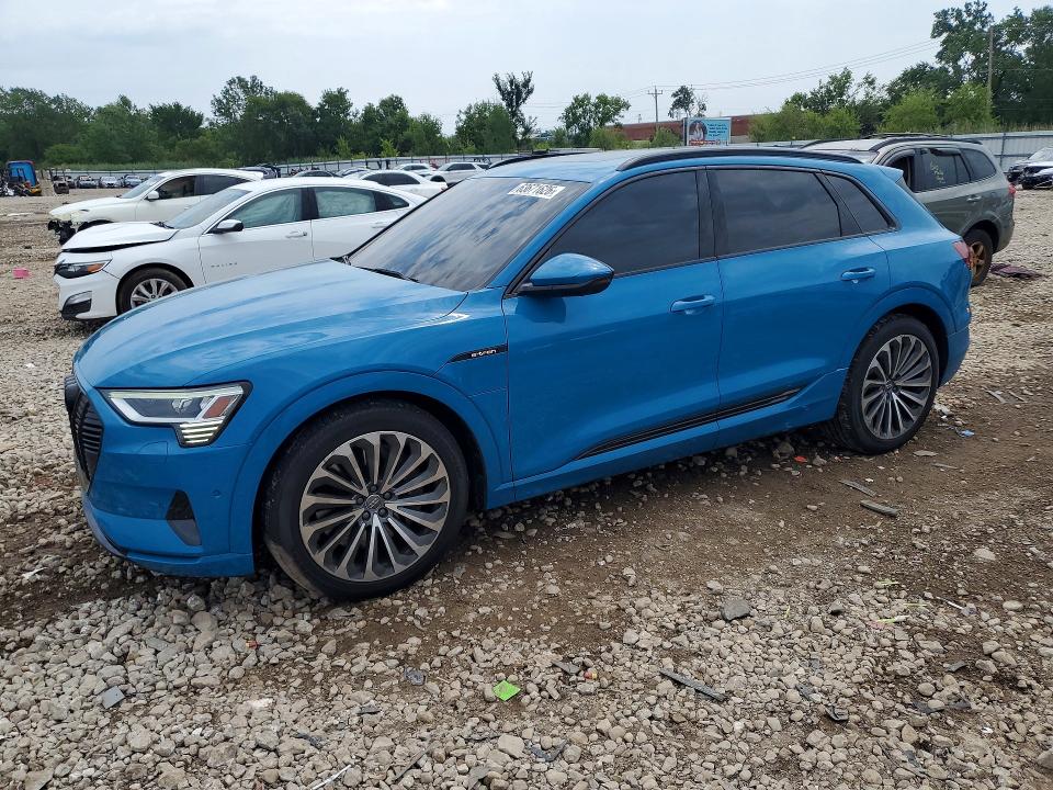 2019 Audi E-tron VIN WA1VABGE2KB012474 — COPART salvage auction photo