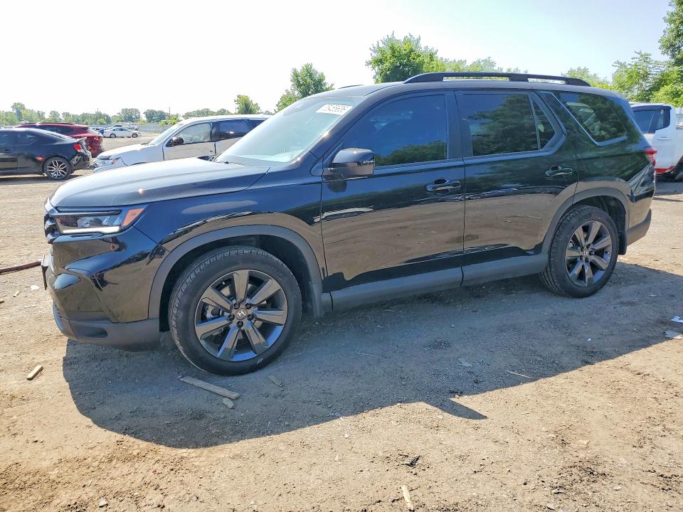 2025 Honda Pilot VIN 5FNYG1H32SB511975 COPART salvage auction — REAR END, On - Permit No Brand - Unfit, sold $28,750 on 2026-09-10 (photo 1)