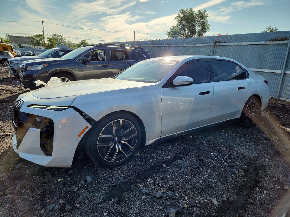 2024 BMW 7er VIN WBA33EH0XRCS84414 — COPART salvage auction photo