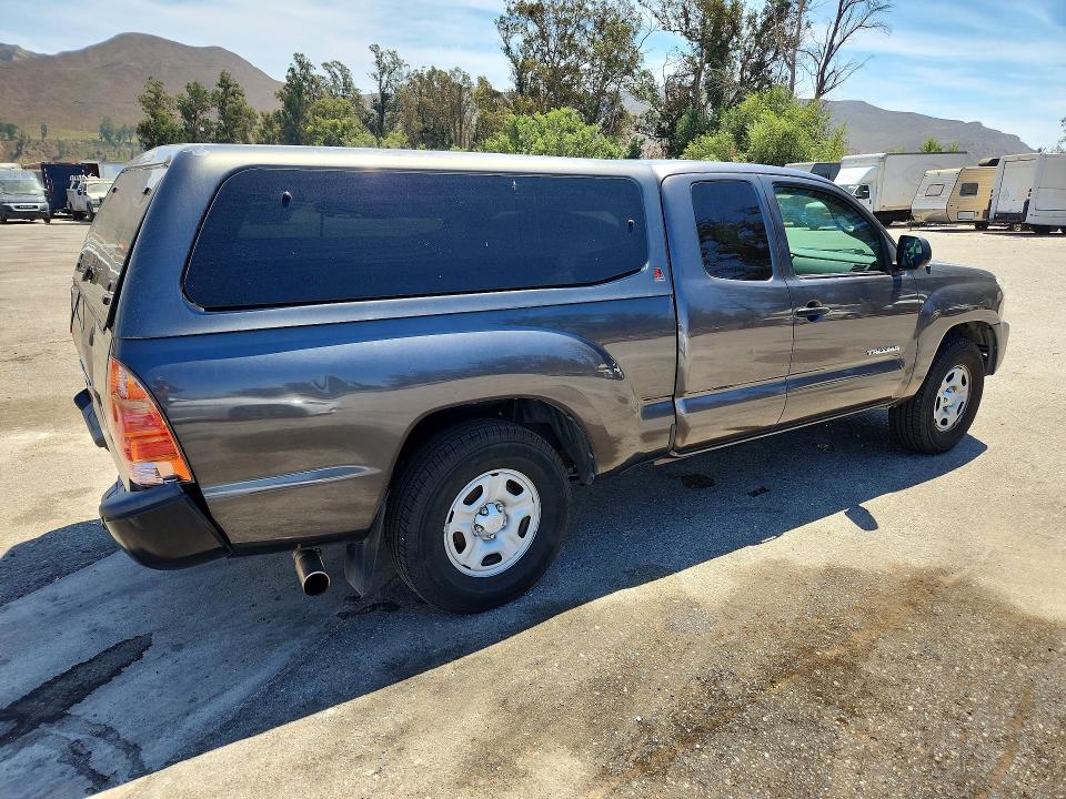 2015 Toyota Tacoma VIN 5TFTX4CN0FX061761 COPART salvage auction — REAR END, Salvage Title, sold $8,700 on 2026-08-25 (photo 3)