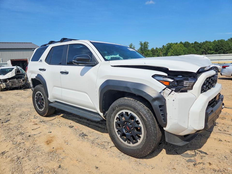 2025 Toyota 4runner VIN JTEVA5BR0S5001470 COPART salvage auction — FRONT END, AL - CERT OF TITLE-SALVAGE TITLE (P), sold $32,000 on 2026-08-21 (photo 4)