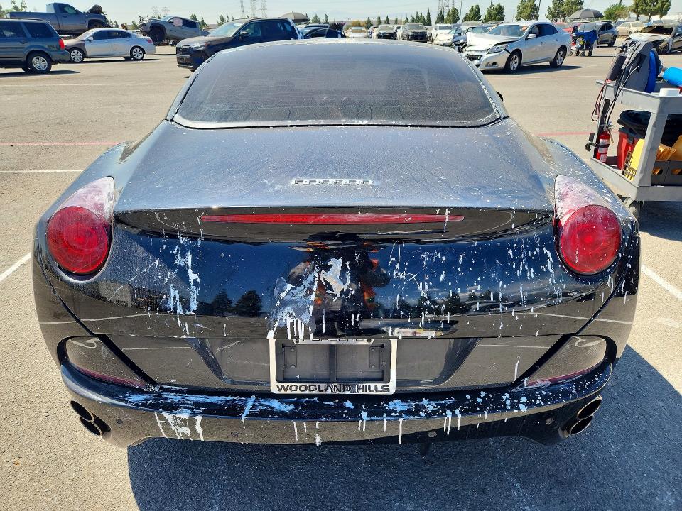 2010 Ferrari California VIN ZFF65LJA4A0174614 COPART salvage auction — VANDALISM, CA - LIEN PAPERS-CLEAN OR AC (P), sold $30,250 on 2026-09-01 (photo 6)