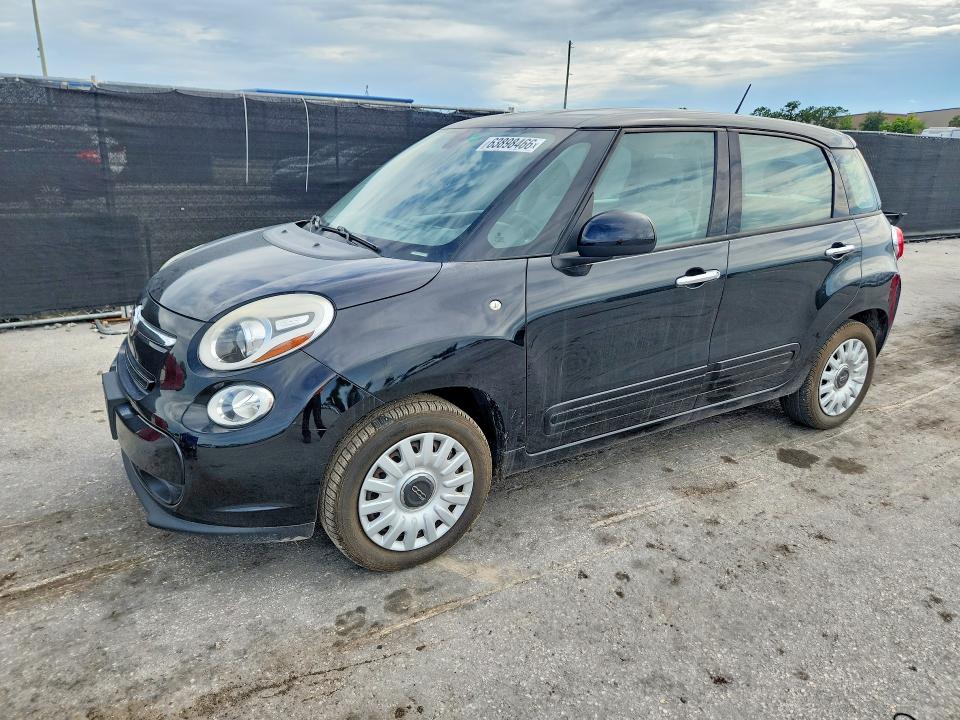2016 Fiat 500 VIN ZFBCFAAH5GZ038354 COPART salvage auction — MINOR DENT/SCRATCHES, Fl - Certificate Of Title, sold $725 on 2026-08-06 (photo 1)