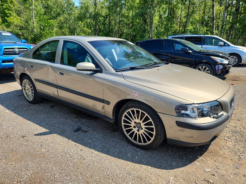 2004 Volvo S60 VIN YV1RS59V042337804 COPART salvage auction — SIDE, On - Permit No Brand - Unfit, sold $200 on 2026-08-13 (photo 4)