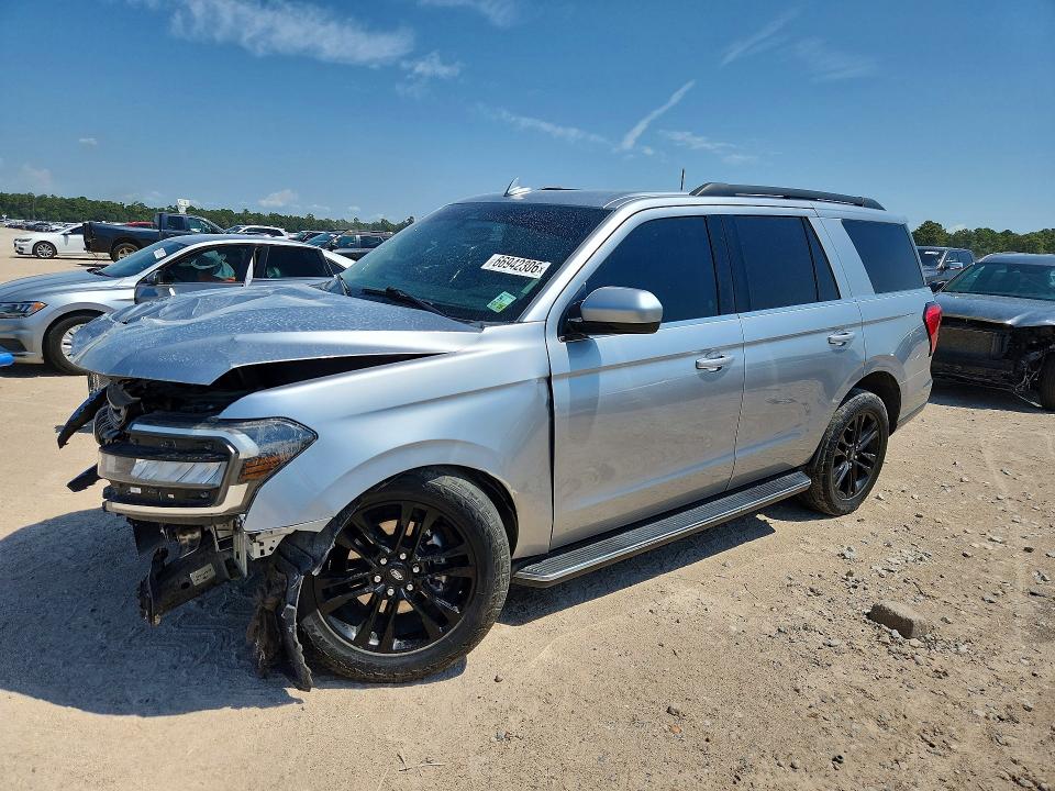 2022 Ford Expedition VIN 1FMJU1HT4NEA45686 — COPART salvage auction photo