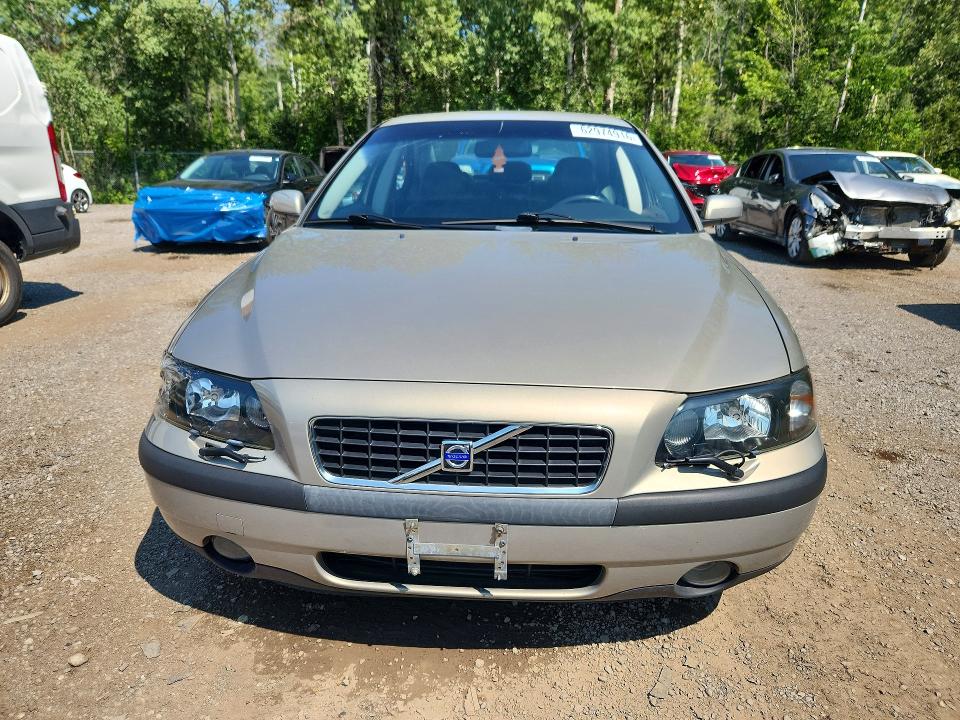 2004 Volvo S60 VIN YV1RS59V042337804 COPART salvage auction — SIDE, On - Permit No Brand - Unfit, sold $200 on 2026-08-13 (photo 5)