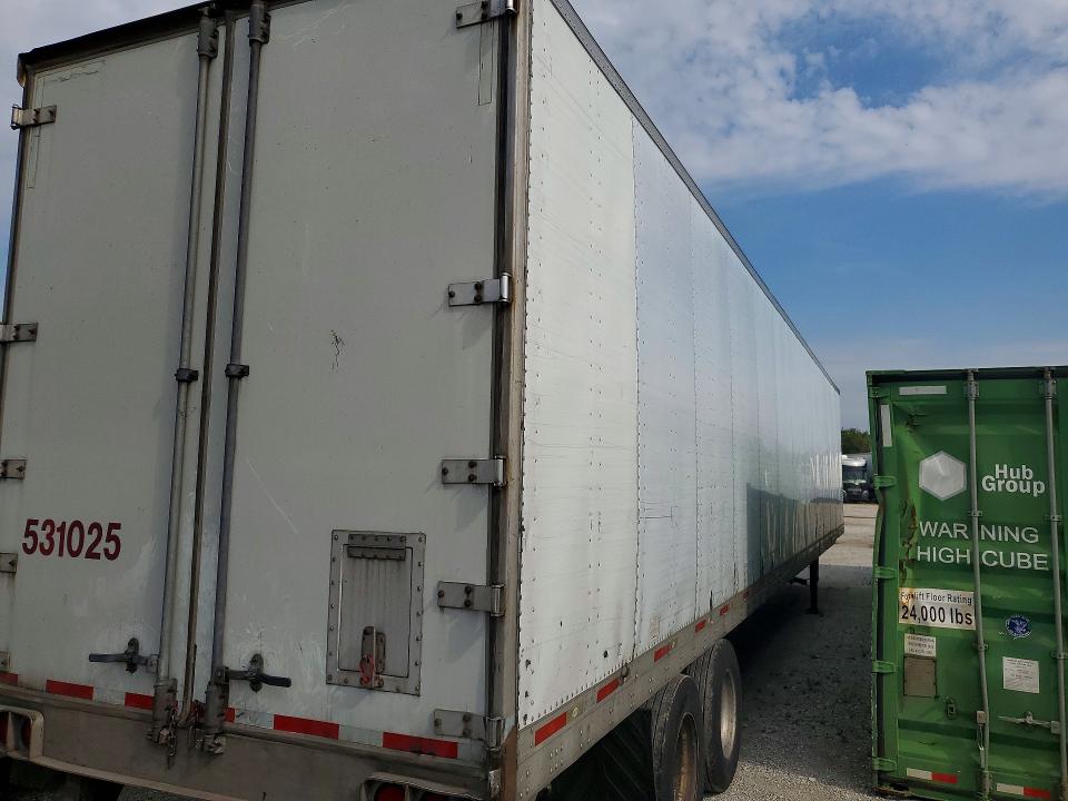 2008 Utility trailer manufacture Trailer VIN 1UYVS25368P300029 COPART salvage auction — NORMAL WEAR, CT, sold $1,150 on 2026-09-08 (photo 3)