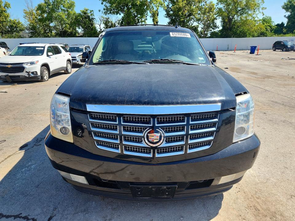 2014 Cadillac Escalade VIN 1GYS4BEF2ER144152 COPART salvage auction — MECHANICAL, Mo - Certificate Of Title, sold $700 on 2026-08-21 (photo 5)