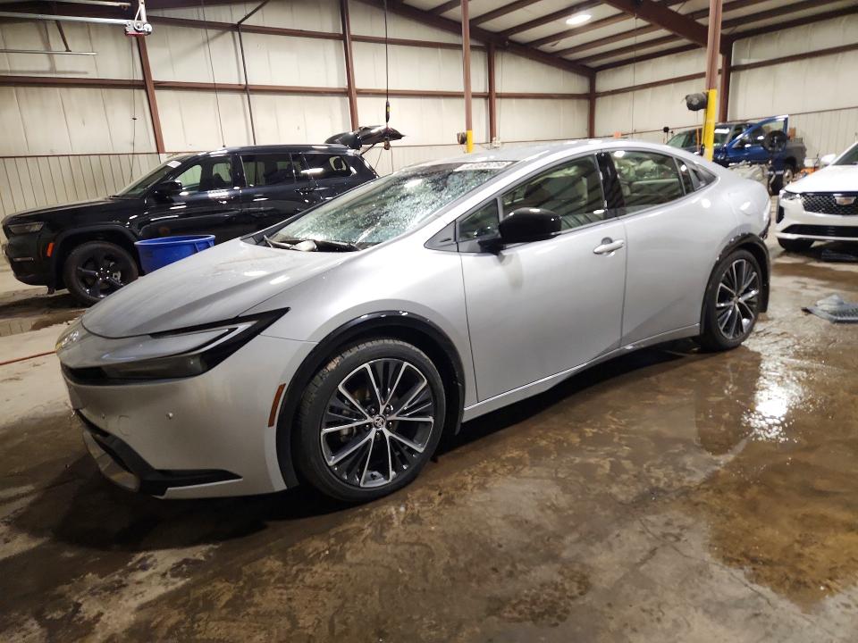 2026 Toyota Prius VIN JTDACAAU4T3082319 — COPART salvage auction photo