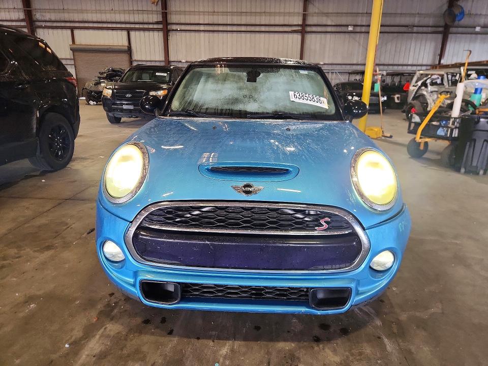 2017 Mini Cooper VIN WMWXP7C58H2A45424 COPART salvage auction — SIDE, Fl - Cert Of Title Slvg Rebuildable, sold $1,300 on 2026-08-19 (photo 5)