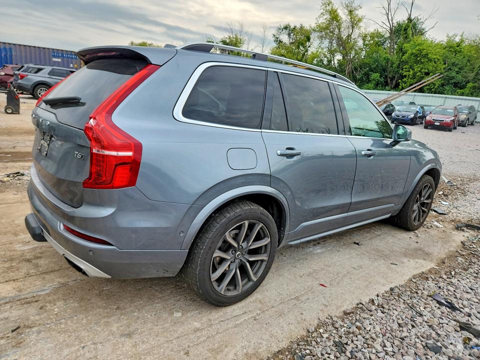 2018 Volvo Xc90 VIN YV4A22PK5J1216131 COPART salvage auction — HAIL, Salvage Title, sold $3,700 on 2026-08-17 (photo 3)