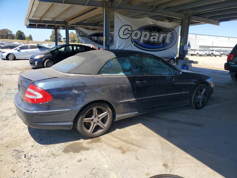 2005 Mercedes-benz Clk-class VIN WDBTK75J55F127945 COPART salvage auction — FRONT END, CA - DIS/DLR/EXP ONLY CLEAN TITLE, sold $450 on 2026-08-18 (photo 3)