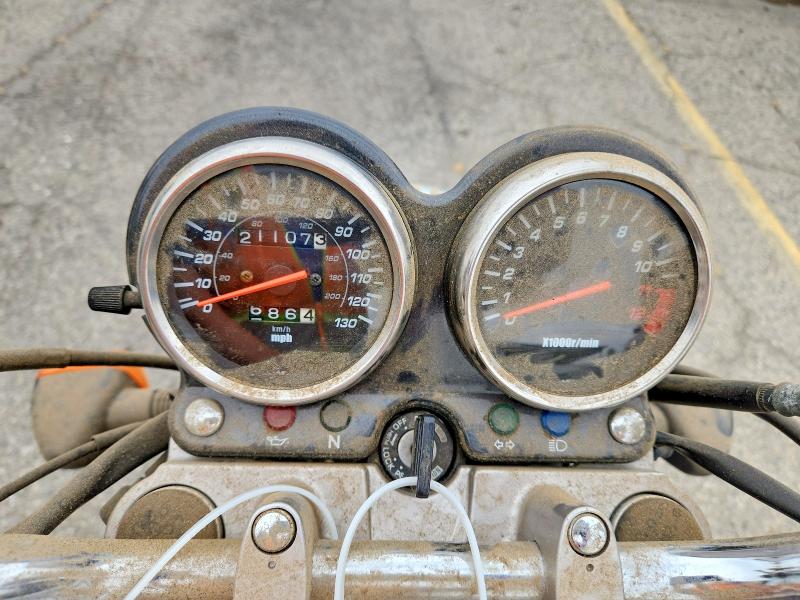2001 Suzuki Gs500 VIN JS1GM51A412100710 COPART salvage auction — MINOR DENT/SCRATCHES, CA - DIS/DLR/EXP ONLY CLEAN TITLE, sold $50 on 2026-09-10 (photo 7)