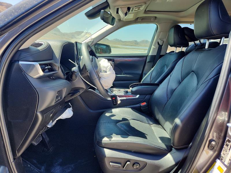 2022 Toyota Highlander VIN 5TDDZRBH9NS572168 COPART salvage auction — FRONT END, NV - SALVAGE TITLE, sold $16,000 on 2026-08-24 (photo 7)