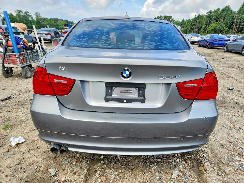 2009 BMW 3 series VIN WBAPH57509NL76572 COPART salvage auction — NORMAL WEAR, Va - Certificate Of Title, sold $500 on 2026-09-09 (photo 6)
